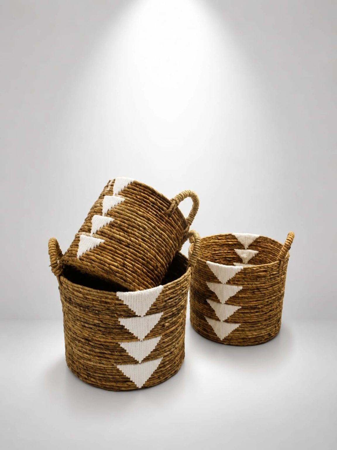 Banana fronds fiber storage basket set (3 Sizes) with Geometric accent